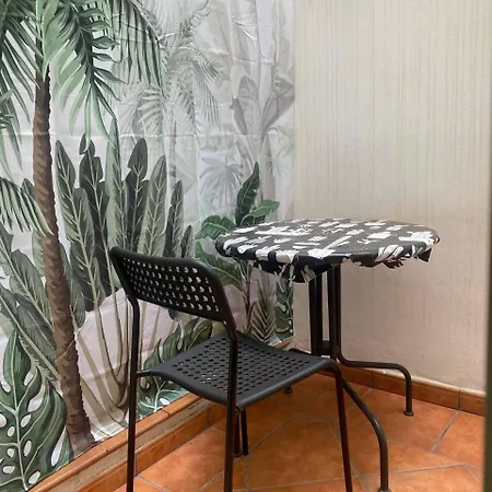 One Bedroom Appartement *